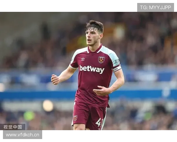 赖斯与罗德里:英超顶级后腰的攻防效率及体系适配对比分析 赖斯与罗德里:英超顶级后腰的攻防效率及体系适配对比分析