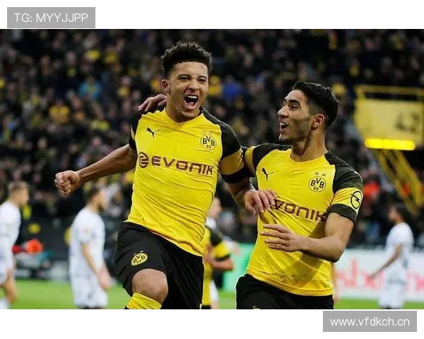 桑乔与萨卡:边路推进重心从内切终结转向外侧串联 桑乔与萨卡:边路推进重心从内切终结转向外侧串联