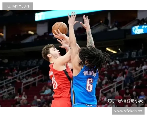 贾伦·杰克逊利用高效挡拆提升内线防守数据拉开与对手差距