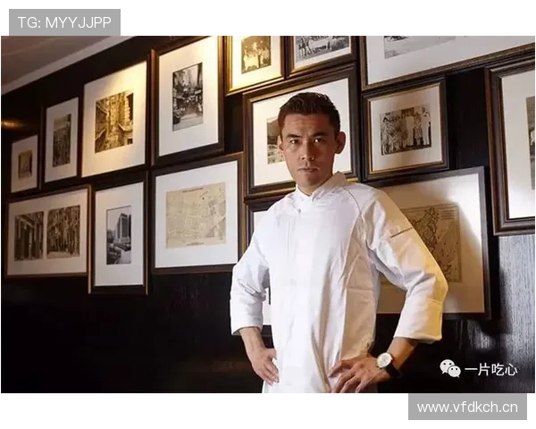 董志豪上场像电影主角，下场拎外卖的那瞬间把形象砸得太可爱了